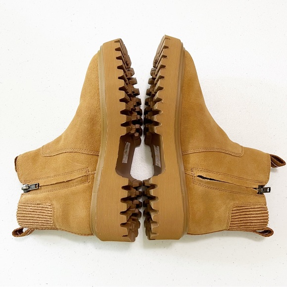 Madewell The Henry Lugsole Boots Suede - Picture 6 of 11